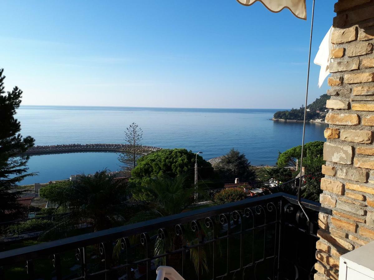 Ferienwohnung Rifugio Societa Semplice Ospedaletti Exterior foto